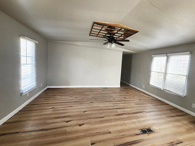 213 Charolais St — Photo 10