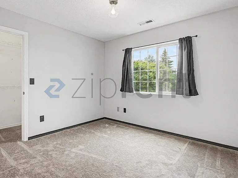 19719 Nevin Ct — Photo 25