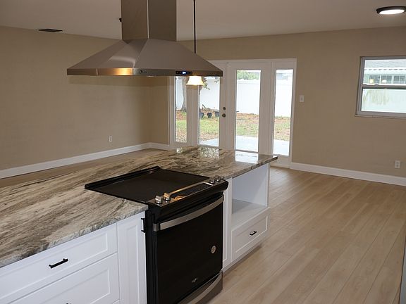 3rd image of 4720 W Alline Ave