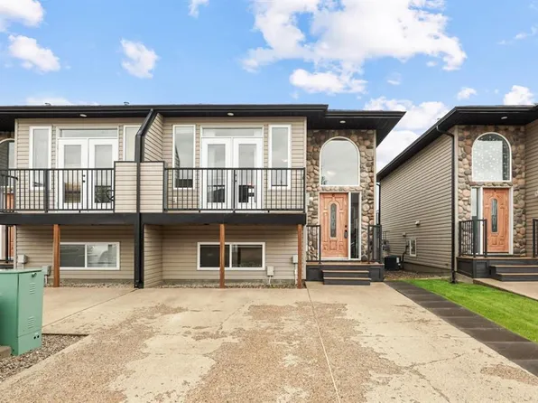 762 N Heritage Blvd W #6, Lethbridge, AB T1K 0W1