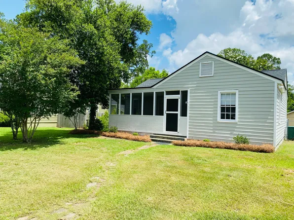 1115 Peachtree Ter, Albany, GA 31707