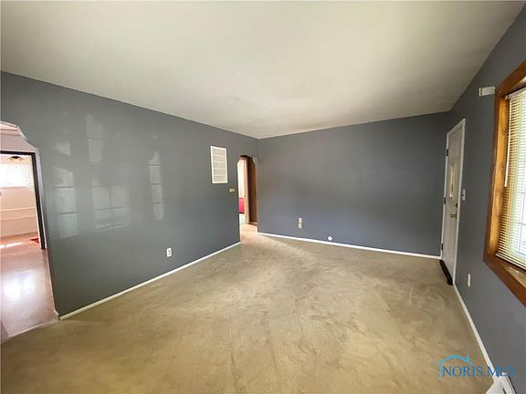 5th image of 1145 Hugo St