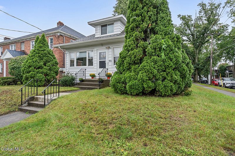 2nd image of 974 Washington Avenue