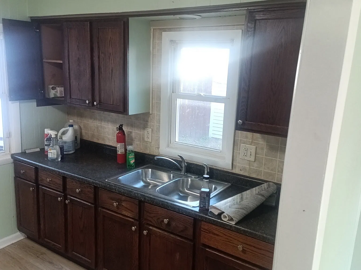 3 bed, 824 sqft, $1,650 — Photo 2