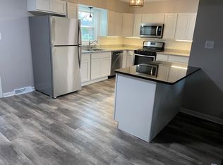 127 Winchester Rd #UP, Akron, OH 44333