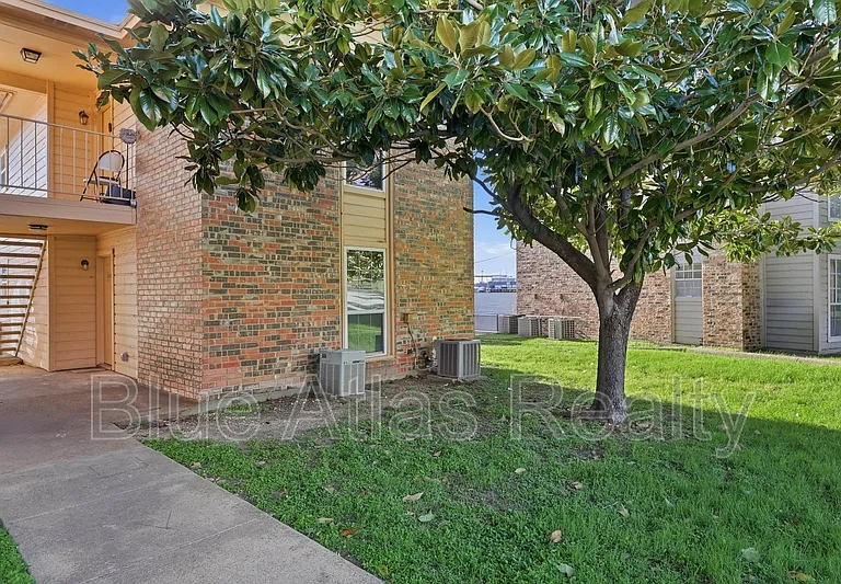 8030 Cambridge Cir #A — Photo 19