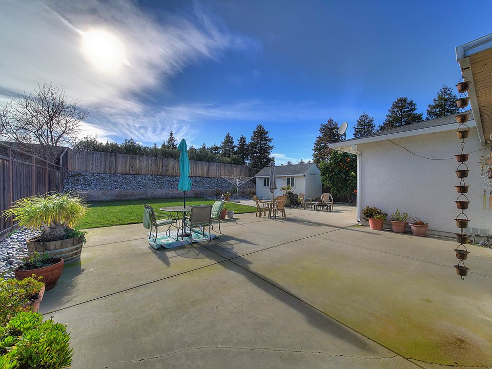 1st image of 1613 Monterey Dr