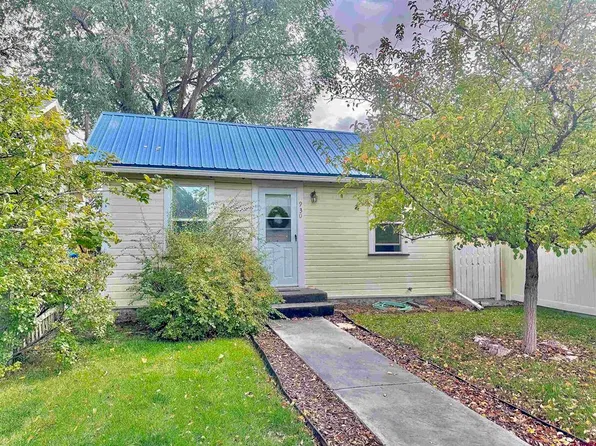 930 S 1st Street, Montrose, CO 81401