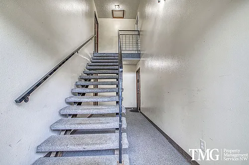 Scholls Royal Apartments Photo 1