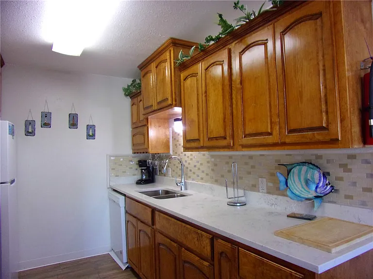15005 Windward Dr #211 — Photo 29