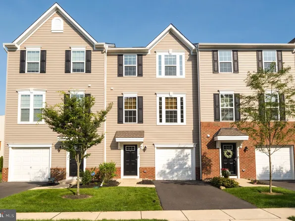 159 Nathan Dr, Riverton, NJ 08077