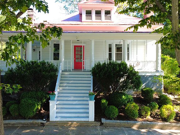 2nd image of 320 Alleghany St