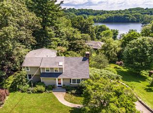 16 Overlook Rd, Ossining, NY 10562