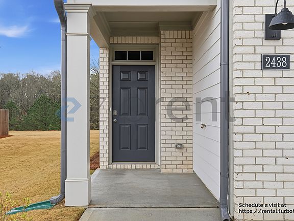 3rd image of 2438 Bayberry St