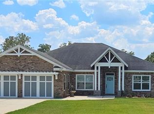 8761 Three Notch Rd, Mobile, AL 36619