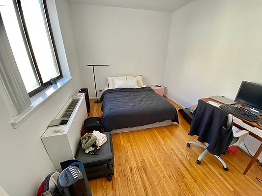 Rented by J PRESTON AND ASSOCIATES INC | media 10