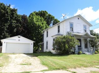 518 W Main St, Morrison, IL 61270