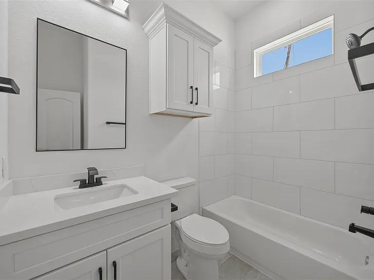 7900 Bowen St #A — Photo 12