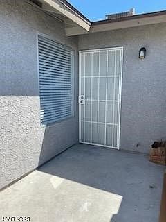 3rd image of 2334 N Lamb Blvd