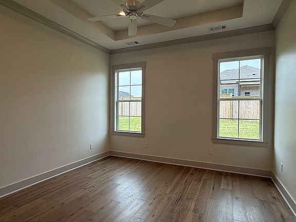 4th image of 138 Merion Blvd