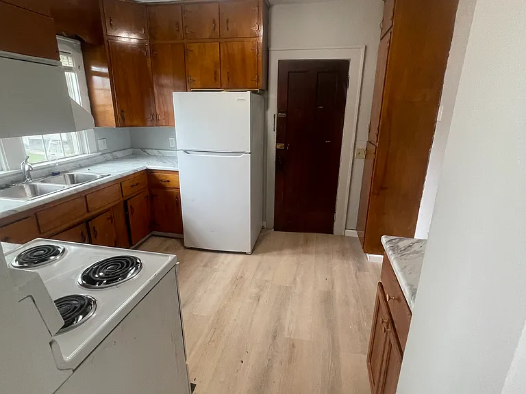 46-48 Pioneer St — Photo 13