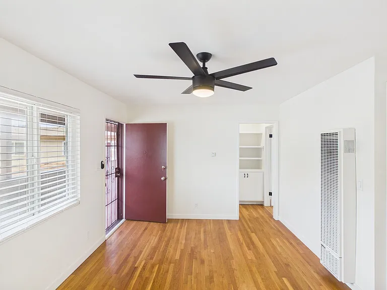 4329-4343.5 Alabama St — Photo 25