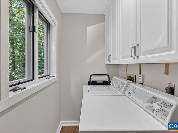 5th image of 48 Deerberry Ln