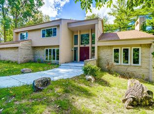 4124 Lakeridge Ln, Bloomfield Hills, MI 48302