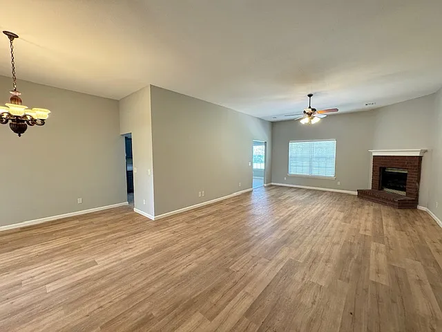 4 bed, 2202 sqft, $2,650 — Photo 2