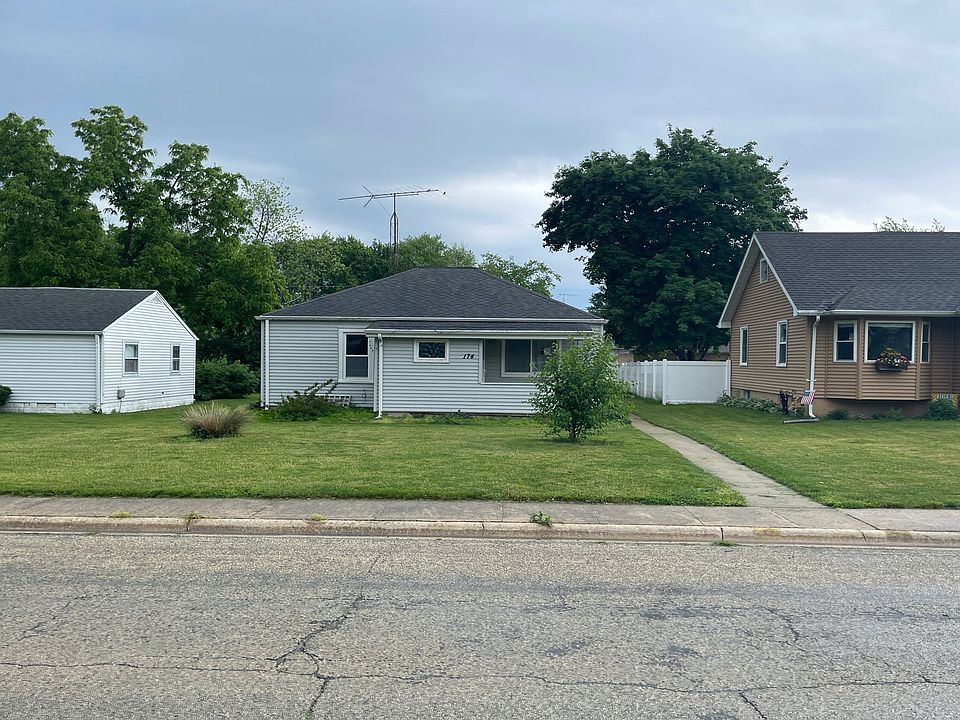 174 N Elm St, Herscher, IL 60941 Zillow