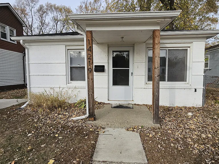 14219 Knox Ave — Photo 11