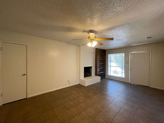 4th image of 2225 Wheeler Ave #B