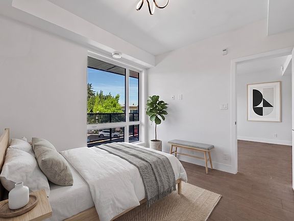 5th image of 2233 156th St #213