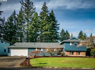 6585 Chessington Ln, Gladstone, OR 97027