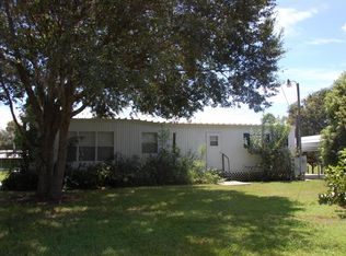 2077 Shady Ln, Geneva, FL 32732