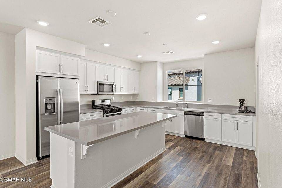 1st image of 663 Earl Joseph Dr