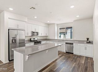 663 Earl Joseph Dr, Camarillo, CA 93010
