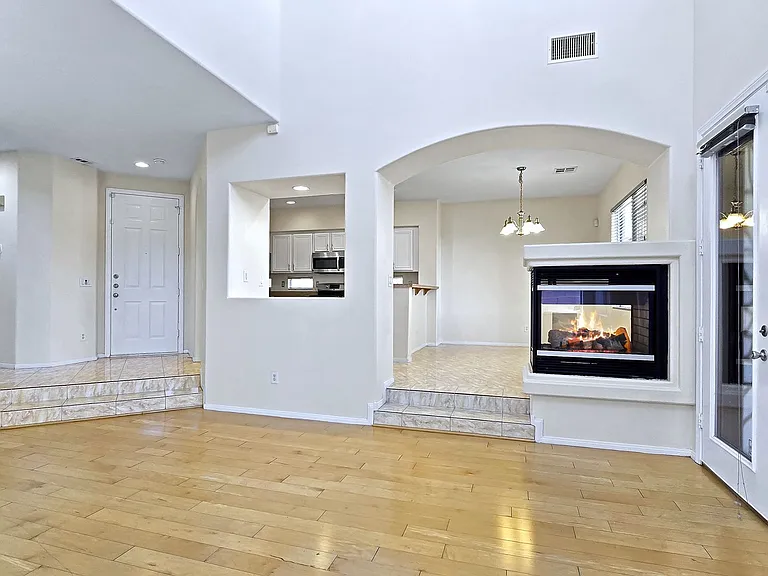 1052 Brinkman St — Photo 12