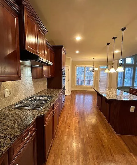 343 Ashleigh Walk Pkwy — Photo 9