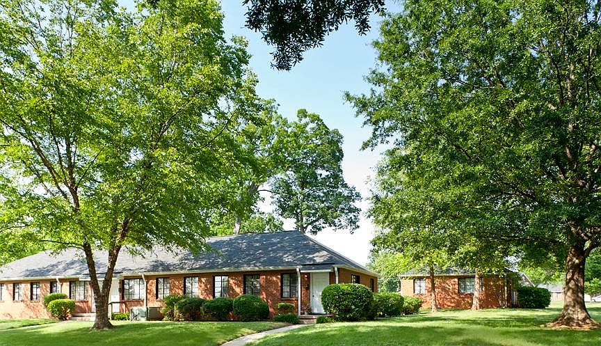 2 BR End & Inside Cottages walkable to the Light Rail