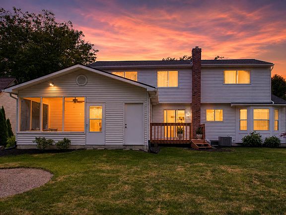3rd image of 6727 Robison Ln