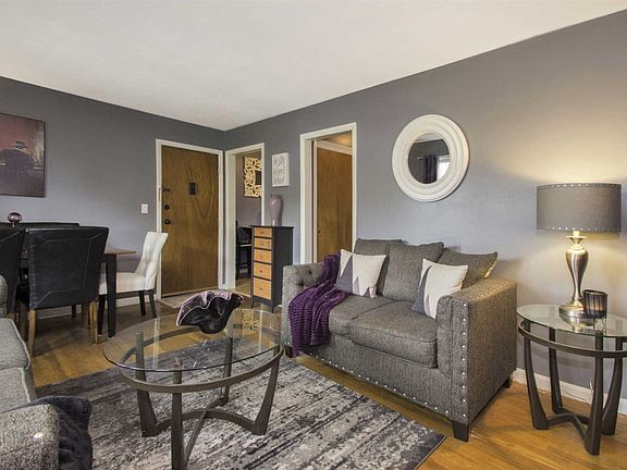 4th image of 7 Huguenot St APT 2