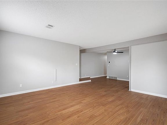 4th image of 4518 Holly St APT 34