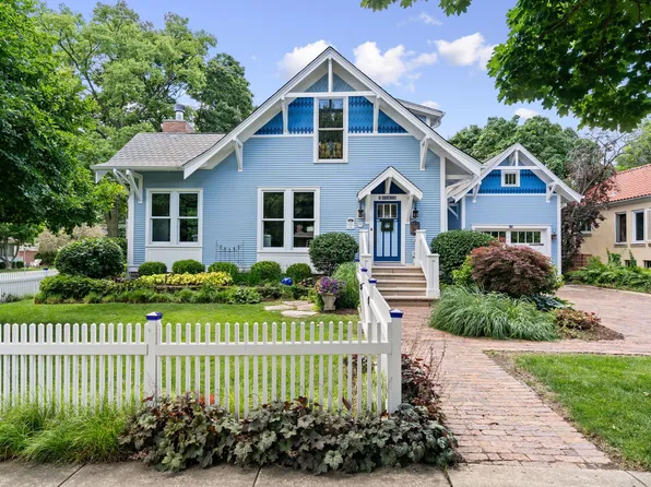 5 N Columbia St, Naperville, IL 60540