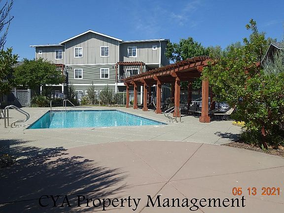 2nd image of 1818 Moore Blvd APT 124