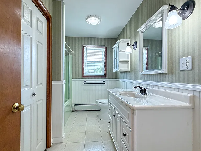 213 Hahnstown Rd — Photo 15