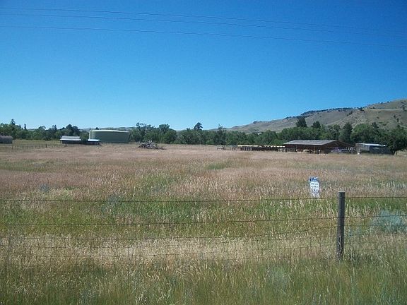 2nd image of 8885 Us Highway 16 W