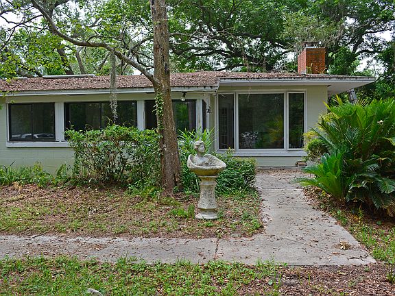 Rear view of residence