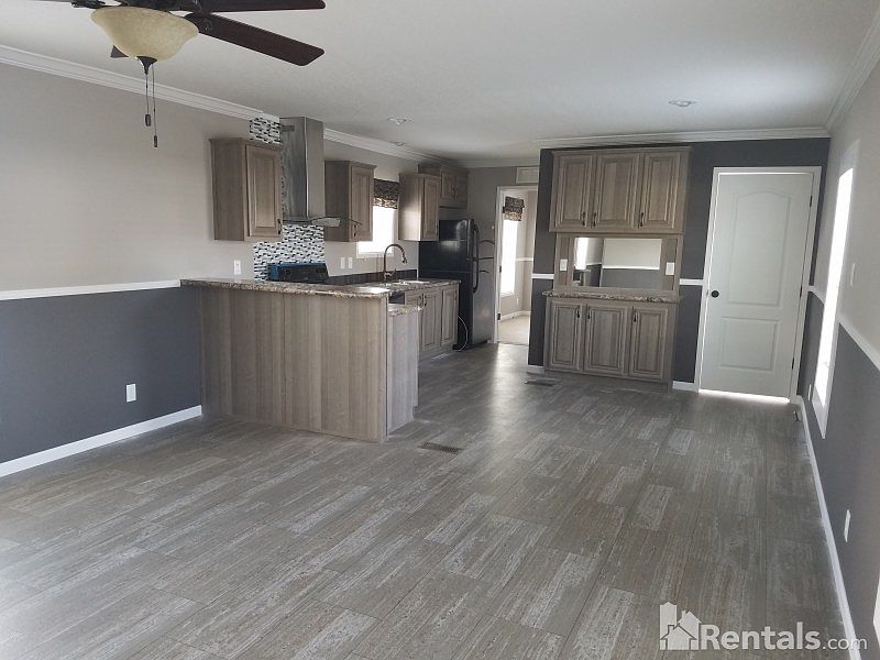 2nd image of 7031 Marine Dr