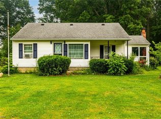 224 Oakwood St, Elyria, OH